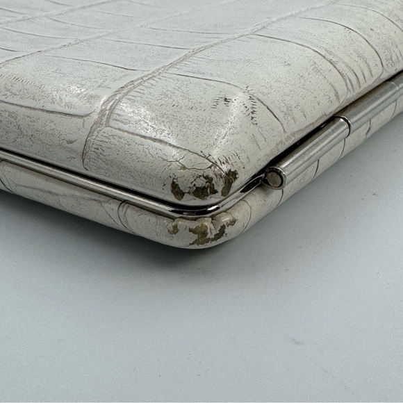 Abas White Crocodile Wallet Leather Snap Closure ID Holder
Clutch Wallet - Picture 6 of 14
